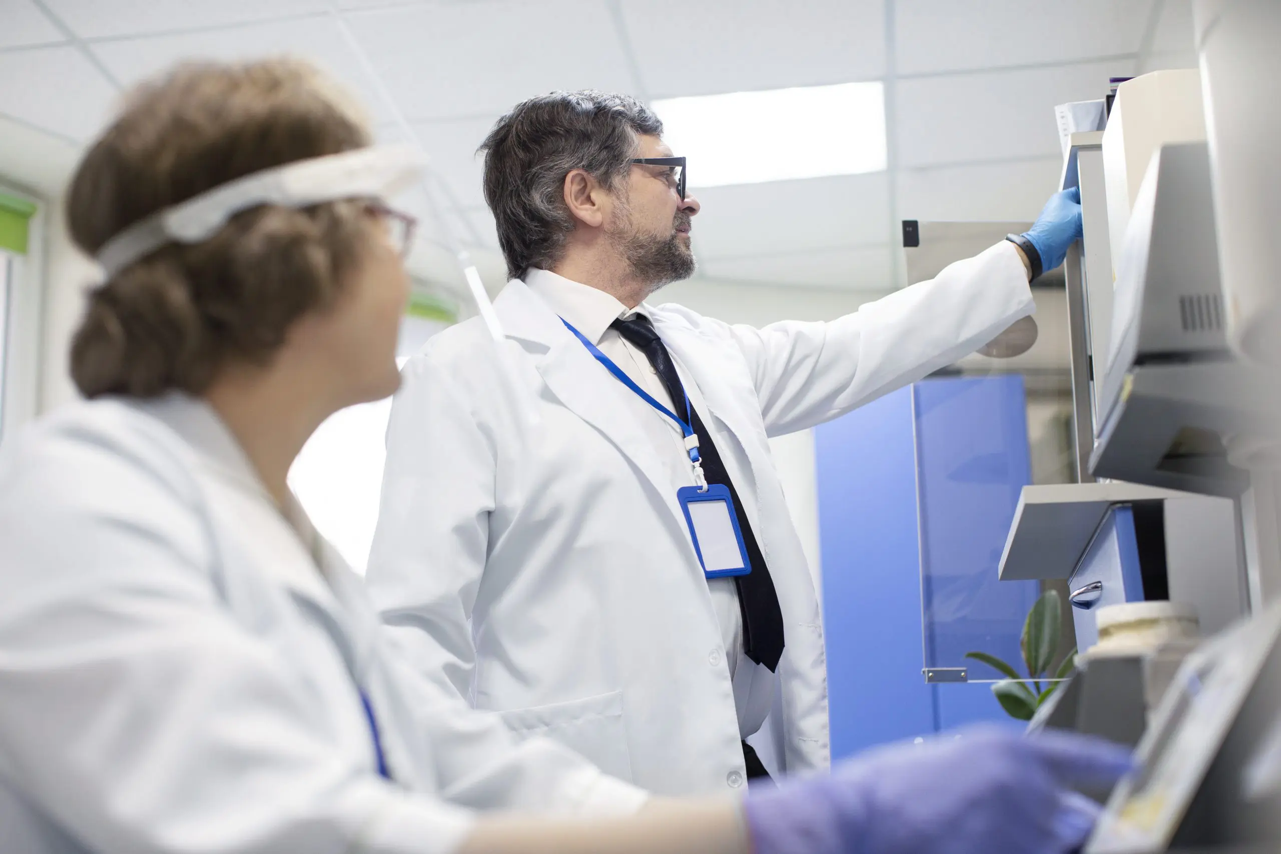 doctors working together medical research